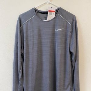 Men’s Nike running long sleeve performance shirt